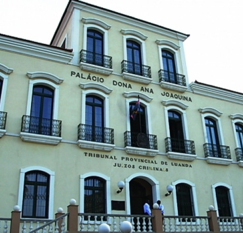 Vista frontal do Tribunal de Luanda - Palácio Dona Ana Joaquina