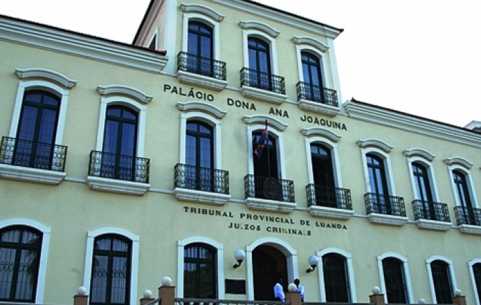 Vista frontal do Tribunal de Luanda - Palácio Dona Ana Joaquina