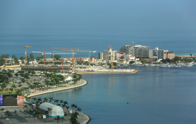 Vista do Oceano Atlântico a partir de Angola