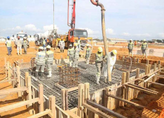 Obras de construção da refinaria de Cabinda - Angop