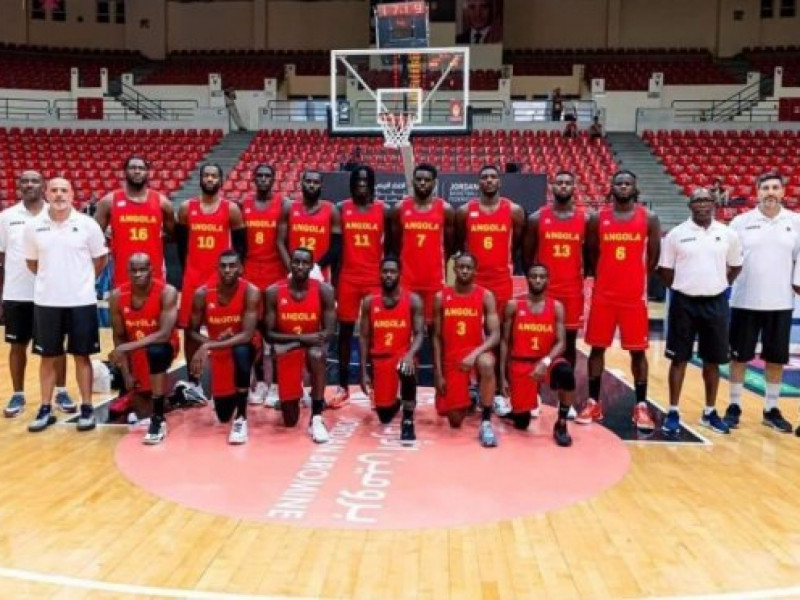 Angola vence Eslováquia no I Torneio Internacional de basquetebol