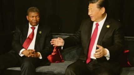 Presidente João Lourenço com homólogo chinês Xi Jinping   - DR