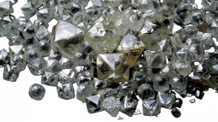 Pedras especiais de diamantes - DR