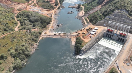 obras da barragem de Caculo-Cabaça - Xinhua