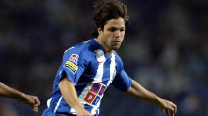 Futebolista internacional Diego Ribas - DR