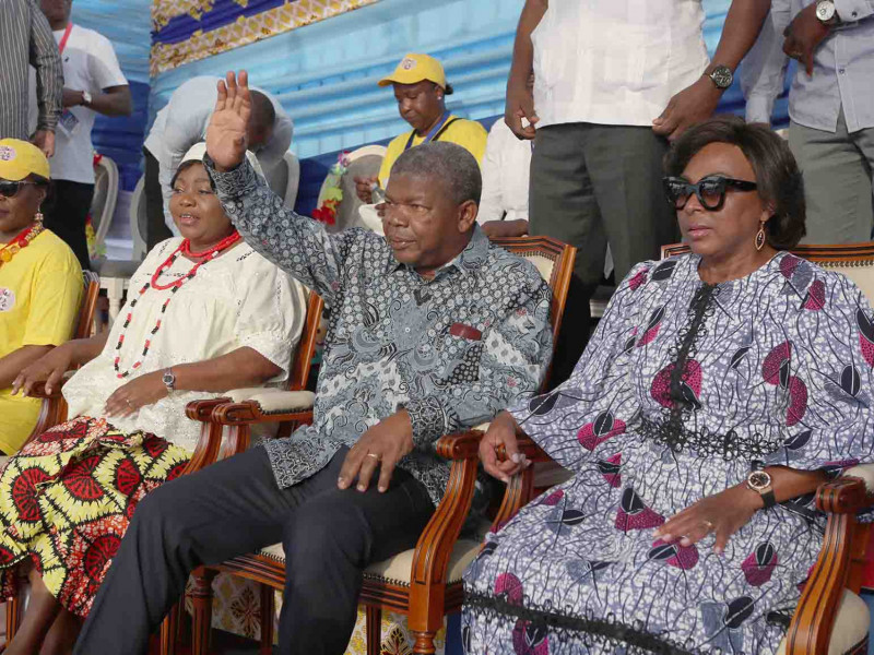 PR assiste desfile central do Carnaval 2024 Angola