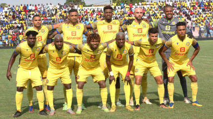 Equipa do Petro de Luanda - DR