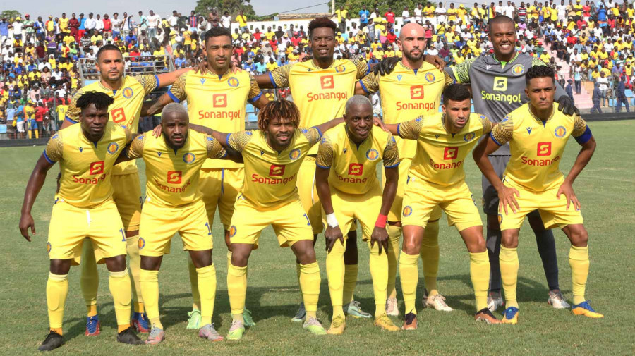 Equipa do Petro de Luanda