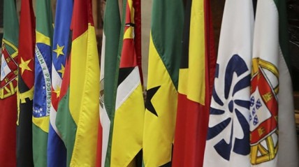 Bandeiras dos Estados membros da CPLP - DR