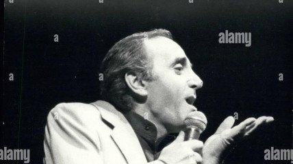 Cantor Charles Aznavour - DR