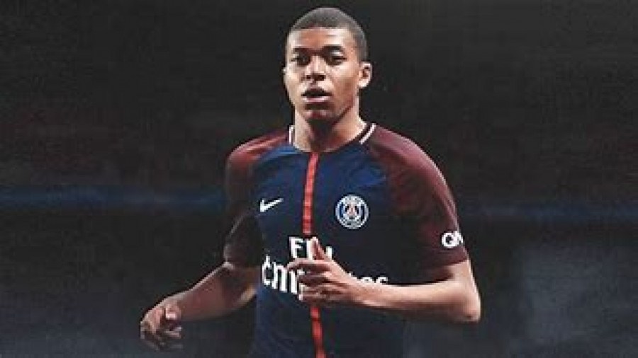 Jogador francês Kylian Mbappé 