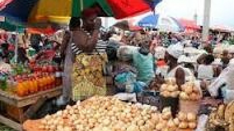 Mercado do KM 30, em Luanda