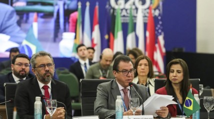 Brasil propõe ao G20 criação de impostos sobre os super-ricos - DR