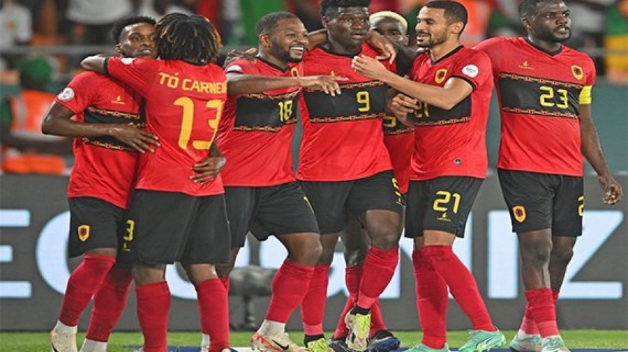 Angola vence o Ghana