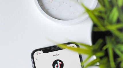 Tik Tok  - Unsplash