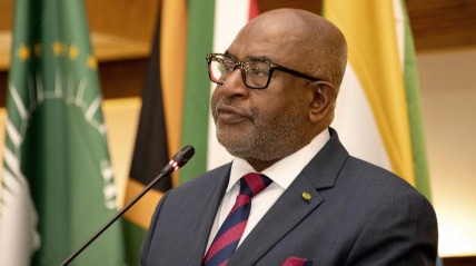 Presidente de Comores sofre ataque a faca  - DR