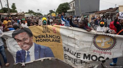 Manifestantes bloqueiam circulação na fronteira com a África do Sul - DR