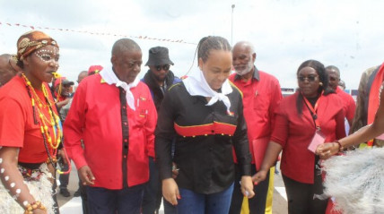 Vice-Presidente do MPLA em Malanje - Edições Novembro